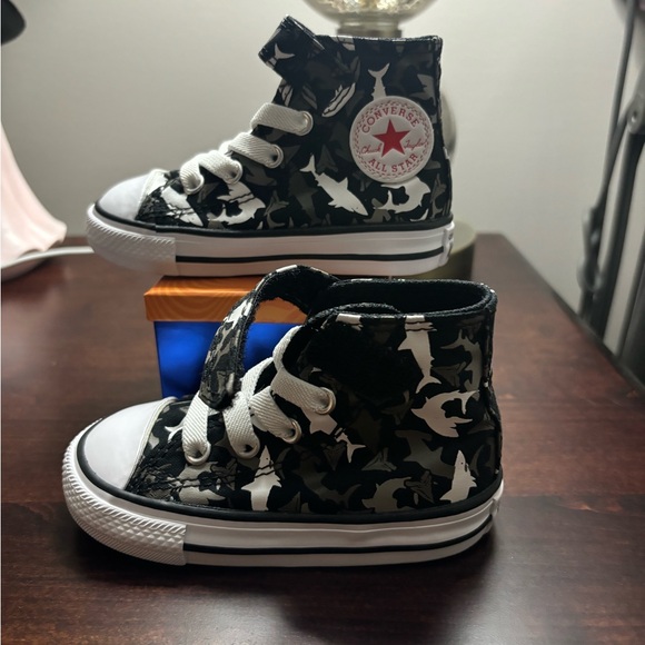 Converse Kids Black and White Shark Print Sneakers - Picture 1 of 6